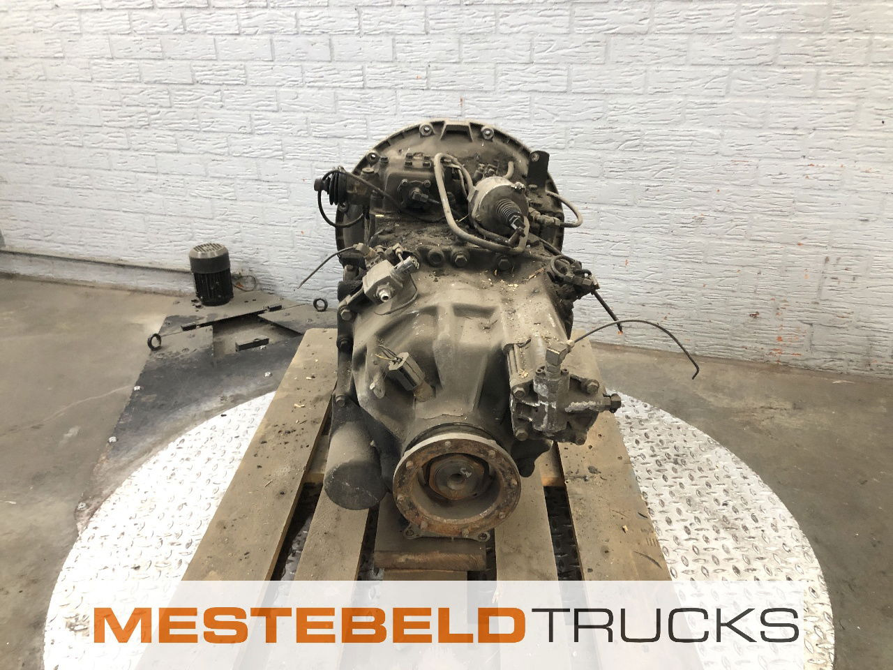 Volvo Versnellingsbak R1000 FL7 - Caja de cambios y piezas para Camión: foto 4 Volvo Versnellingsbak R1000 FL7 - Caja de cambios y piezas para Camión: foto 4