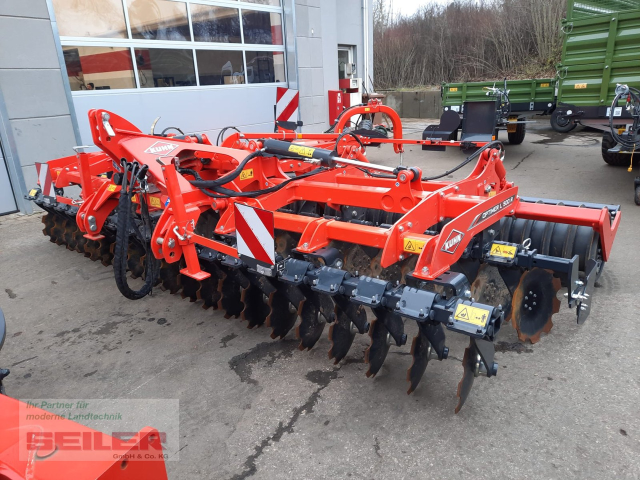 Kuhn Optimer L 500 R T-Liner - Rastras: foto 1 Kuhn Optimer L 500 R T-Liner - Rastras: foto 1