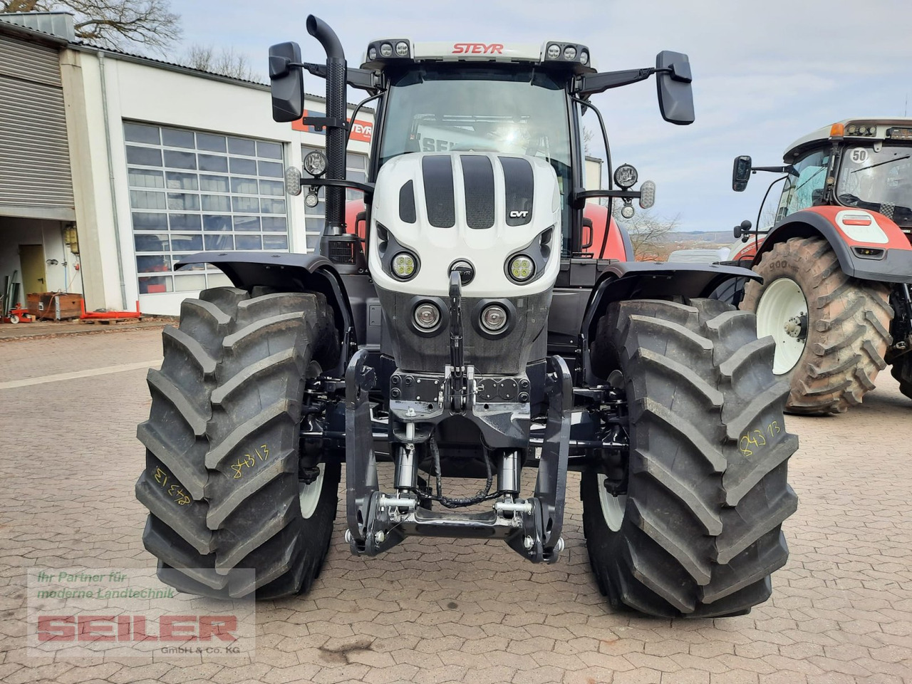 Steyr Absolut 6185 CVT - Tractor: foto 2 Steyr Absolut 6185 CVT - Tractor: foto 2