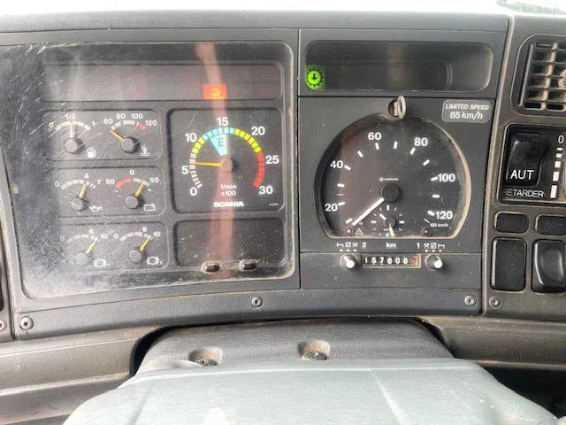Cabeza tractora Scania R144-530 V8 Retarder 2x Diesel tank: foto 14 Cabeza tractora Scania R144-530 V8 Retarder 2x Diesel tank: foto 14