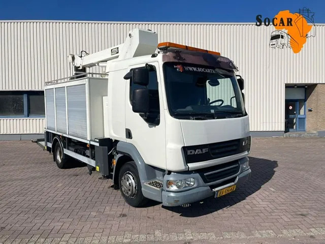 DAF LF 45.160 CUSTERS Hoogwerker / Skyworker 14,5mtr APK/Tuv nov 2025 - Camión con plataforma elevadora: foto 1 DAF LF 45.160 CUSTERS Hoogwerker / Skyworker 14,5mtr APK/Tuv nov 2025 - Camión con plataforma elevadora: foto 1