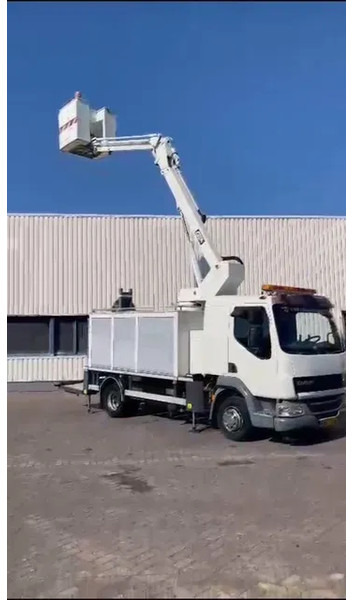DAF LF 45.160 CUSTERS Hoogwerker / Skyworker 14,5mtr APK/Tuv nov 2025 - Camión con plataforma elevadora: foto 3 DAF LF 45.160 CUSTERS Hoogwerker / Skyworker 14,5mtr APK/Tuv nov 2025 - Camión con plataforma elevadora: foto 3