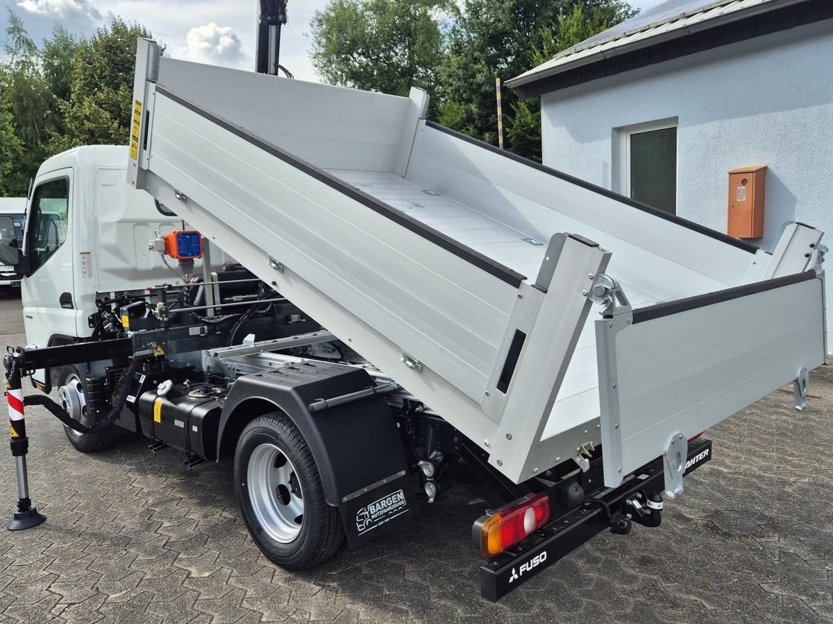 FUSO 3S15 Alukipper mit Ladekran Funk 3 x hydr. - Furgoneta basculante: foto 5 FUSO 3S15 Alukipper mit Ladekran Funk 3 x hydr. - Furgoneta basculante: foto 5