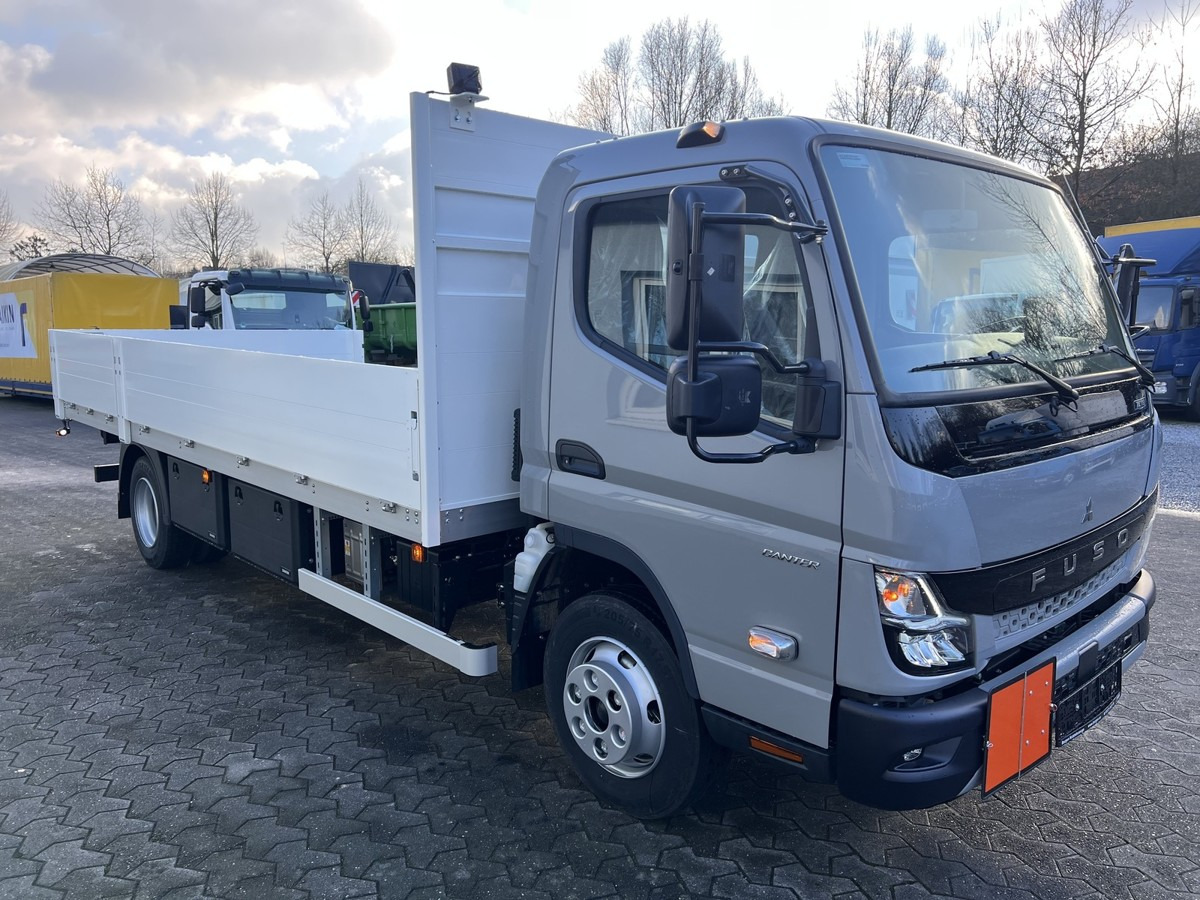 FUSO Canter 7C18 Gastransport ADR Gefahrgut Pritsche - Furgoneta caja abierta: foto 3 FUSO Canter 7C18 Gastransport ADR Gefahrgut Pritsche - Furgoneta caja abierta: foto 3