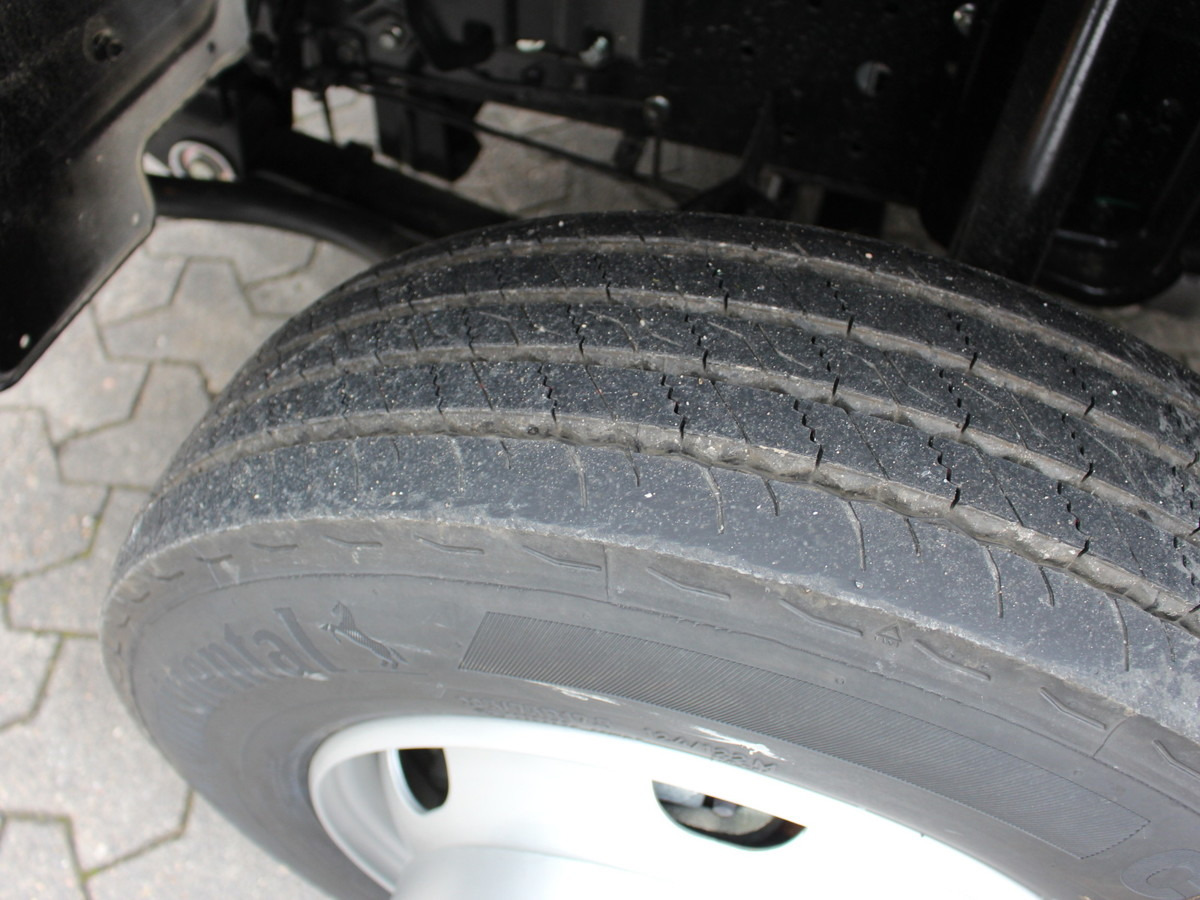Camión multibasculante, Camión grúa nuevo FUSO Canter FUSO 9C18  City Abrollkipper Hooklift Bla: foto 14