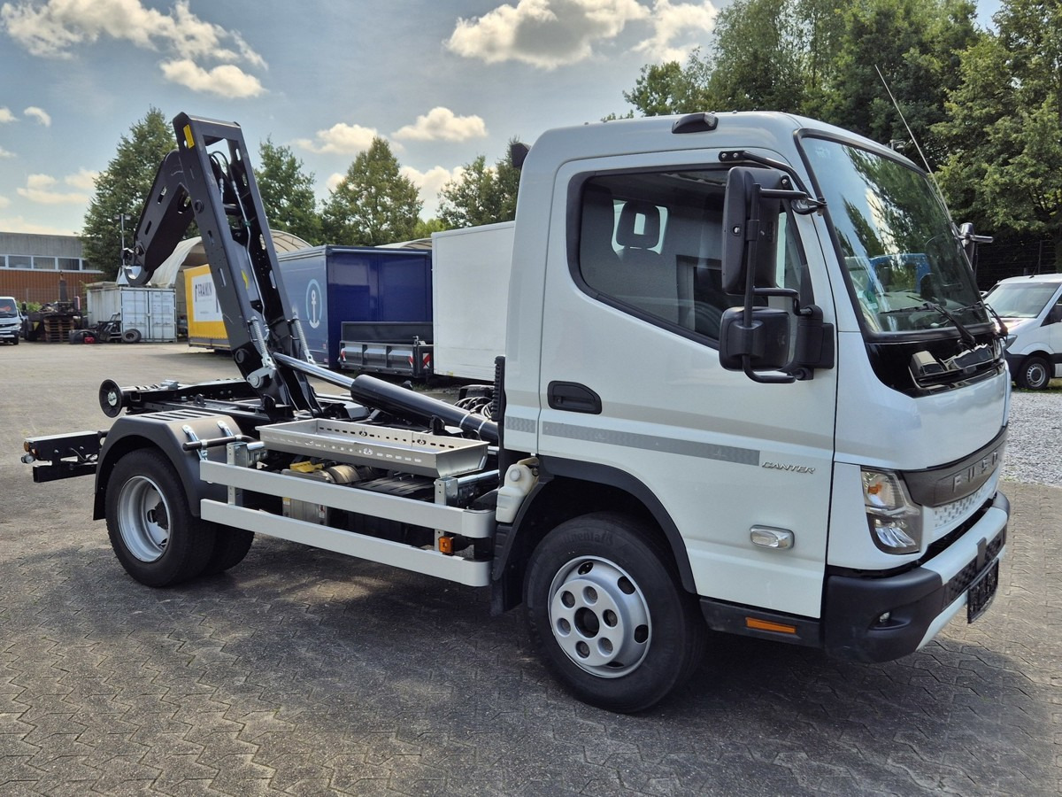 FUSO Fuso Canter 7C18 City Abrollkipper AHK Hooklift - Camión multibasculante: foto 4 FUSO Fuso Canter 7C18 City Abrollkipper AHK Hooklift - Camión multibasculante: foto 4
