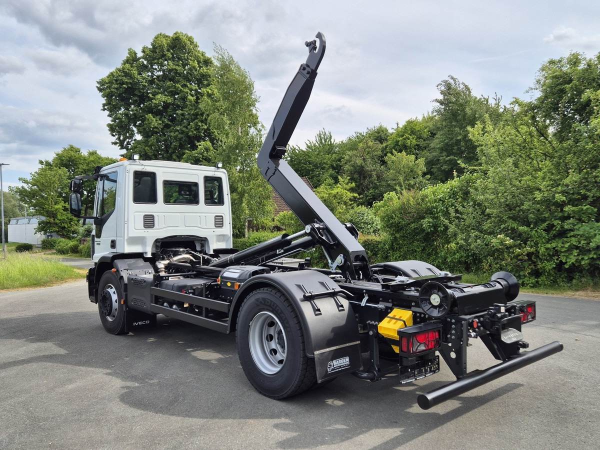 IVECO Euro Cargo 180E32 4x2 Abrollkipper Teleskoparm - Camión multibasculante: foto 3 IVECO Euro Cargo 180E32 4x2 Abrollkipper Teleskoparm - Camión multibasculante: foto 3