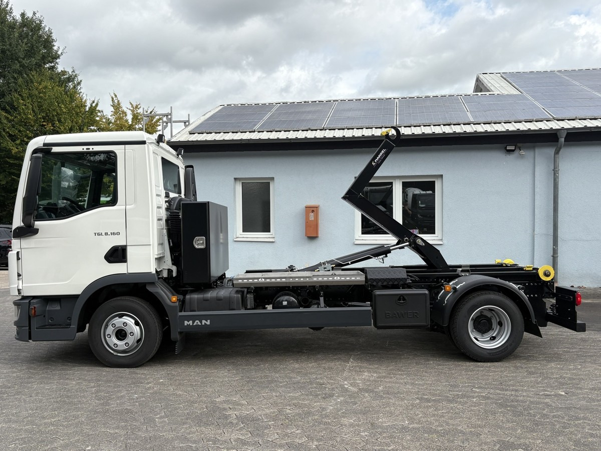 MAN TGL 8.160 BL City Abollkipper Schalter 8.190 - Camión multibasculante: foto 2 MAN TGL 8.160 BL City Abollkipper Schalter 8.190 - Camión multibasculante: foto 2