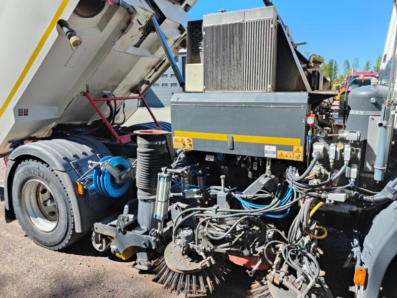 Barredora vial Beam JB VT800 / Scania P230: foto 9