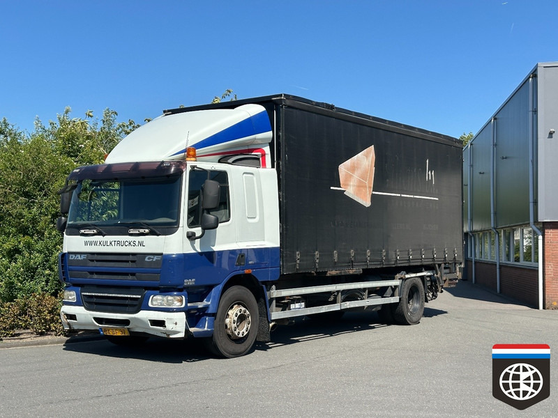 DAF FA CF 75 - Camión lona: foto 1 DAF FA CF 75 - Camión lona: foto 1