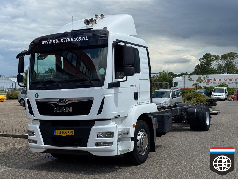 MAN TGM Sleeper cab - WB 6580 - Camión chasis: foto 4 MAN TGM Sleeper cab - WB 6580 - Camión chasis: foto 4