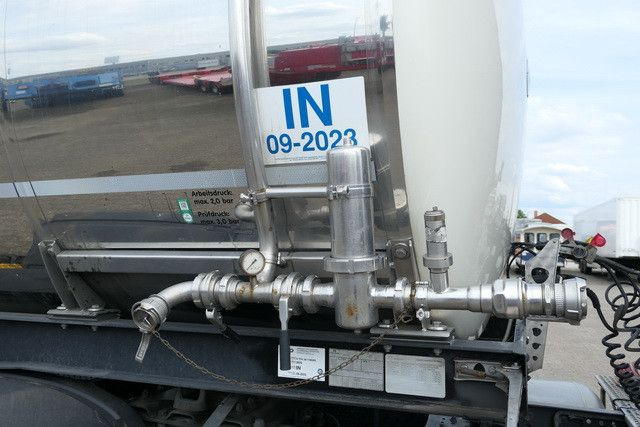 Berger SAPL 24 SATA, Isoliert, Edelstahl,3 Kammern,31m³ - Semirremolque cisterna: foto 2 Berger SAPL 24 SATA, Isoliert, Edelstahl,3 Kammern,31m³ - Semirremolque cisterna: foto 2