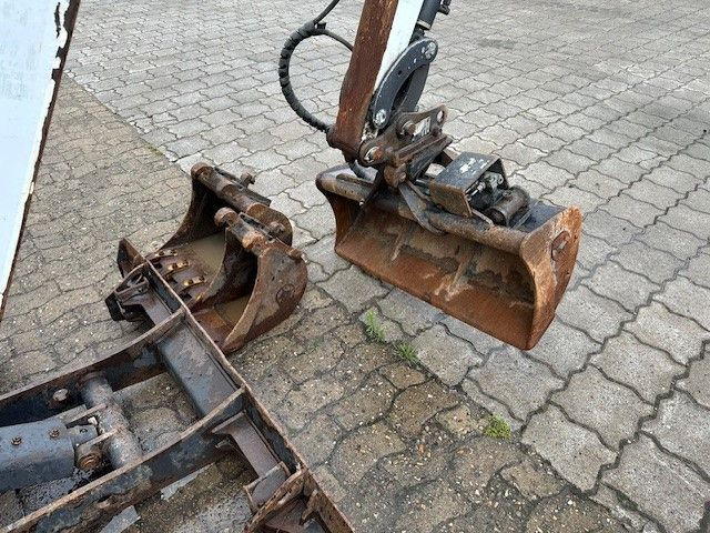 Bobcat E19, Verstelllaufwerk, Greifer + Hammer, Löffel - Miniexcavadora: foto 5 Bobcat E19, Verstelllaufwerk, Greifer + Hammer, Löffel - Miniexcavadora: foto 5