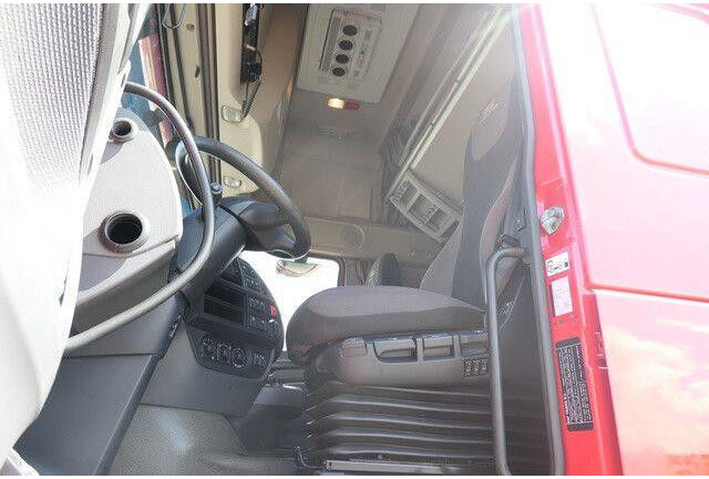 Cabeza tractora DAF XF 460 4x2, Standklima, Klima, 2x Schlafliege: foto 11