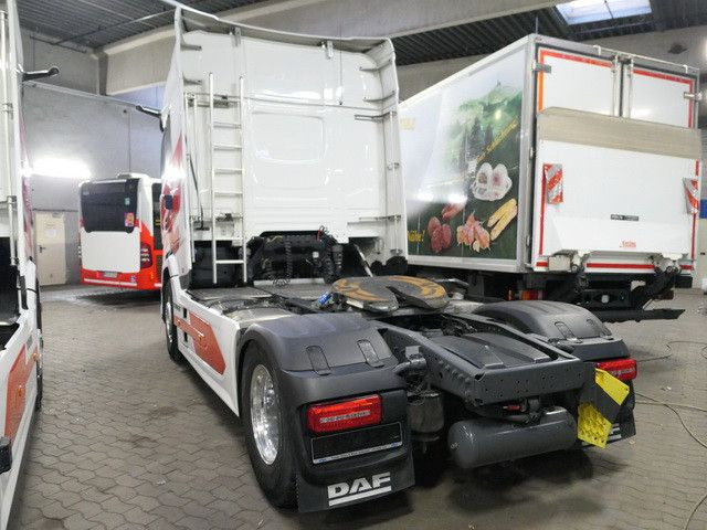 DAF XG 530 FT 4x2, Hydr., Klima, Alu-Felgen,Intarder - Cabeza tractora: foto 3 DAF XG 530 FT 4x2, Hydr., Klima, Alu-Felgen,Intarder - Cabeza tractora: foto 3