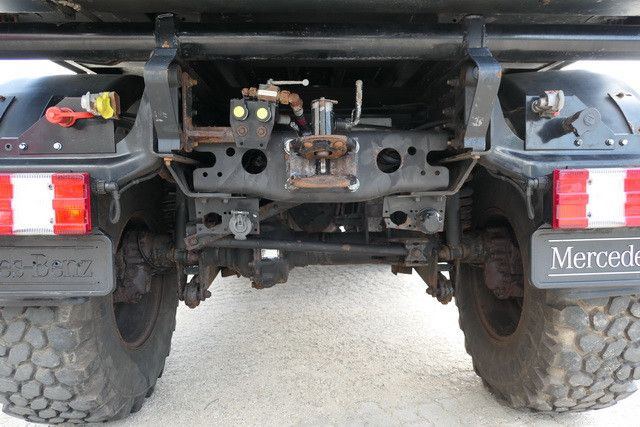 Camión Unimog U 300 4x4, Schmidt, Streuer, Schild, Klima,27tkm: foto 12