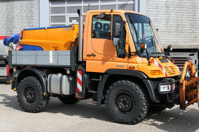 Camión Unimog U 300 4x4, Schmidt, Streuer, Schild, Klima,27tkm: foto 7
