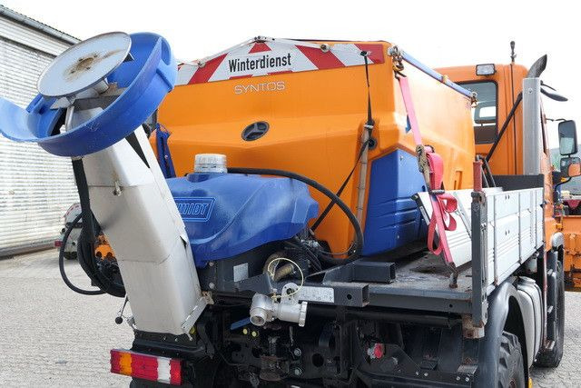 Camión Unimog U 300 4x4, Schmidt, Streuer, Schild, Klima,27tkm: foto 9
