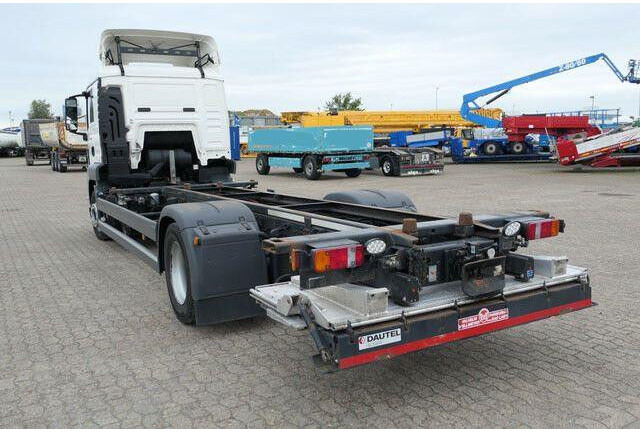 MAN 18.330 TGS 4x2, BDF, LBW 2.0to., Liege, Luftfed. - Camión chasis: foto 3 MAN 18.330 TGS 4x2, BDF, LBW 2.0to., Liege, Luftfed. - Camión chasis: foto 3