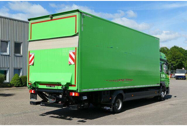 Mercedes-Benz 1023 L Atego 4x2, Schlafkabine, AHK, LBW, Möbel - Camión caja cerrada: foto 5 Mercedes-Benz 1023 L Atego 4x2, Schlafkabine, AHK, LBW, Möbel - Camión caja cerrada: foto 5