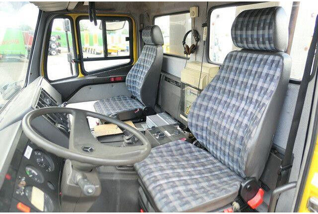 Leasing de Mercedes-Benz 1838 AK 4x4, Allrad, Einzelbereifung, Wenig KM Mercedes-Benz 1838 AK 4x4, Allrad, Einzelbereifung, Wenig KM: foto 12 Leasing de Mercedes-Benz 1838 AK 4x4, Allrad, Einzelbereifung, Wenig KM Mercedes-Benz 1838 AK 4x4, Allrad, Einzelbereifung, Wenig KM: foto 12