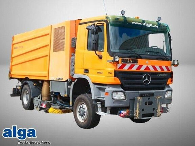 Mercedes-Benz 2032 A Actros 4x4, Bucher STKF 9500, Airport, AC - Barredora vial: foto 1 Mercedes-Benz 2032 A Actros 4x4, Bucher STKF 9500, Airport, AC - Barredora vial: foto 1