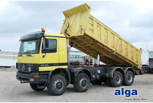 Mercedes-Benz 4140 AK Actros, Allrad, alter Tacho, 4x am Lager - Camión volquete: foto 1 Mercedes-Benz 4140 AK Actros, Allrad, alter Tacho, 4x am Lager - Camión volquete: foto 1