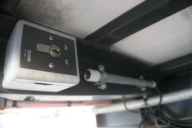 Semirremolque caja cerrada Sommer 2-Achser, elektr. Rolltor, BPW, 11.000mm lang: foto 9