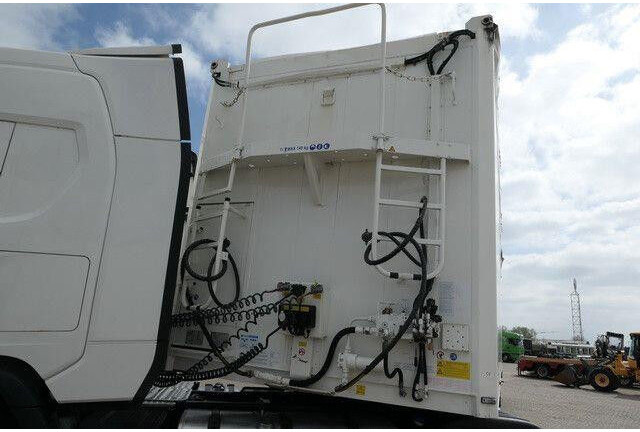Stas S300ZX, 92m³, 10mm Boden, SAF, Hydr. Heckklappe - Semirremolque caja cerrada: foto 3 Stas S300ZX, 92m³, 10mm Boden, SAF, Hydr. Heckklappe - Semirremolque caja cerrada: foto 3