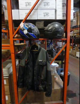2 Casques et veste moto - Herramienta/ Equipo: foto 1 2 Casques et veste moto - Herramienta/ Equipo: foto 1