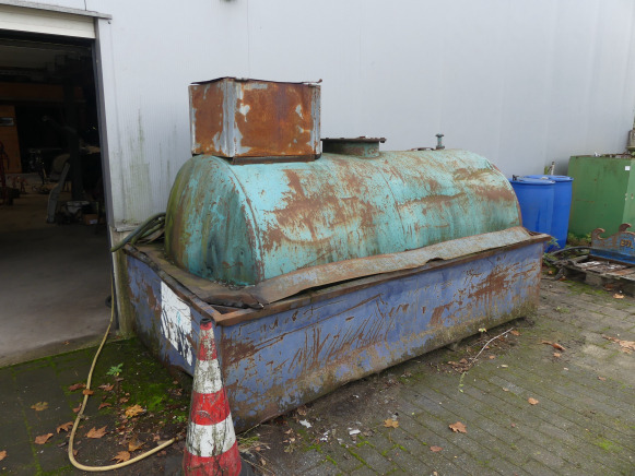 Cuve a mazout avec pompe - Maquinaria de alimentación: foto 1 Cuve a mazout avec pompe - Maquinaria de alimentación: foto 1