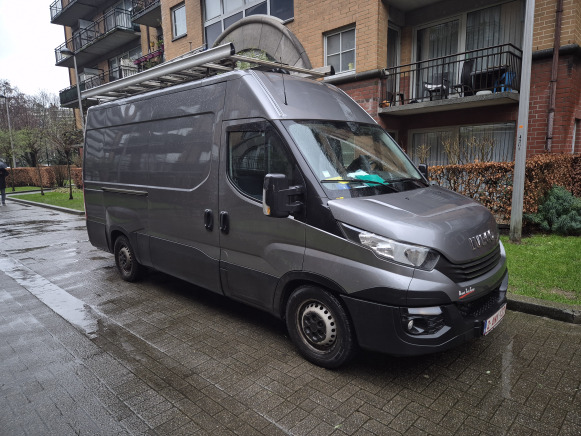 Transport iveco DAILY 3520 L aménagé Easyvan - Furgoneta: foto 1 Transport iveco DAILY 3520 L aménagé Easyvan - Furgoneta: foto 1