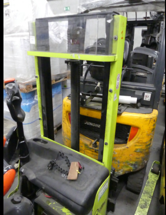 Gerbeur Pramac GX12, Transpalette accompagnant BT SDW160D - Apilador: foto 1 Gerbeur Pramac GX12, Transpalette accompagnant BT SDW160D - Apilador: foto 1