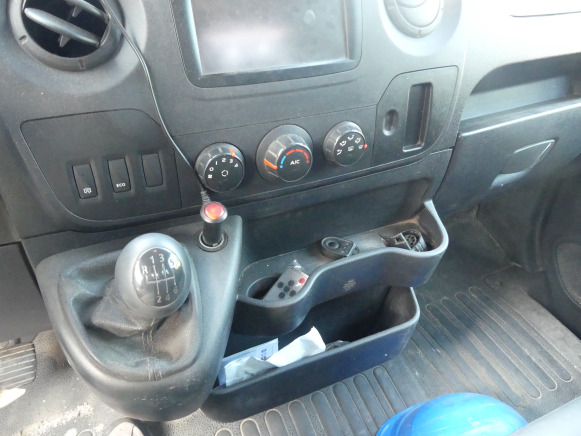 Camionnette tribenne Renault Master (2017-159.080 km) - Otros maquinaria: foto 3 Camionnette tribenne Renault Master (2017-159.080 km) - Otros maquinaria: foto 3