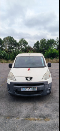 Voiture Peugeot Partner (2011-171.000 km-VIN:VF37F9HXCBJ532637) - Otros maquinaria: foto 2 Voiture Peugeot Partner (2011-171.000 km-VIN:VF37F9HXCBJ532637) - Otros maquinaria: foto 2