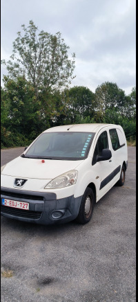 Voiture Peugeot Partner (2011-171.000 km-VIN:VF37F9HXCBJ532637) - Otros maquinaria: foto 1 Voiture Peugeot Partner (2011-171.000 km-VIN:VF37F9HXCBJ532637) - Otros maquinaria: foto 1