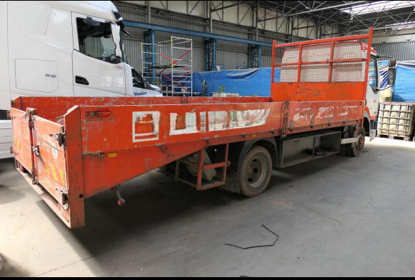 REF:imat : 1-GEM-292 - Camion plateau DAF LF45 (2002-326.743 km) - Camión caja abierta: foto 4 REF:imat : 1-GEM-292 - Camion plateau DAF LF45 (2002-326.743 km) - Camión caja abierta: foto 4