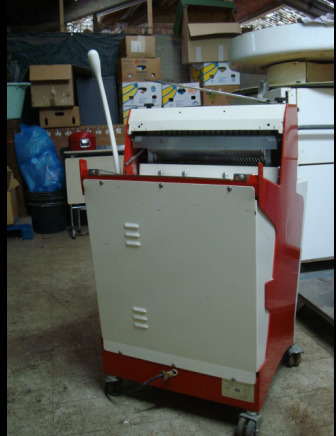 Trancheuse à pain Heristal - Maquinaria de panadería: foto 4 Trancheuse à pain Heristal - Maquinaria de panadería: foto 4