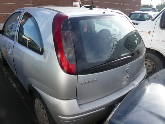 Voiture Opel Corsa - Coche: foto 3 Voiture Opel Corsa - Coche: foto 3