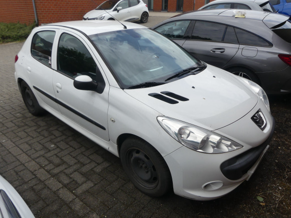 Voiture Peugeot 206+ (2010-119.445 km) - Coche: foto 1 Voiture Peugeot 206+ (2010-119.445 km) - Coche: foto 1