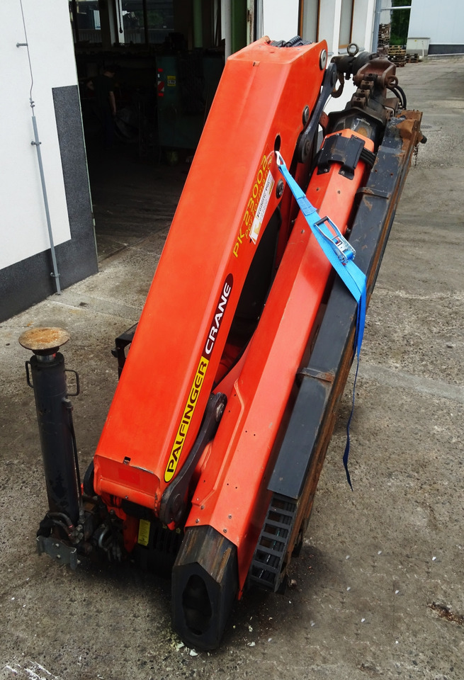 PALFINGER PK 23002 D crane, remote control, extra functions, Ladekran, Kran, gru - Grúa para camión: foto 2 PALFINGER PK 23002 D crane, remote control, extra functions, Ladekran, Kran, gru - Grúa para camión: foto 2