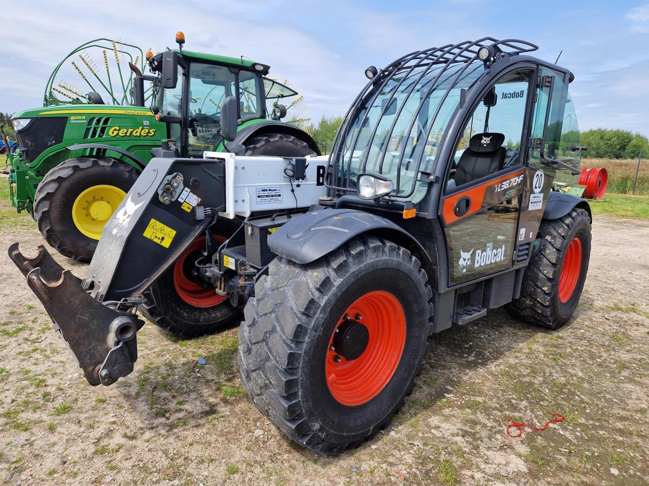 Bobcat TL 38.70 HF - Manipulador telescópico: foto 1 Bobcat TL 38.70 HF - Manipulador telescópico: foto 1