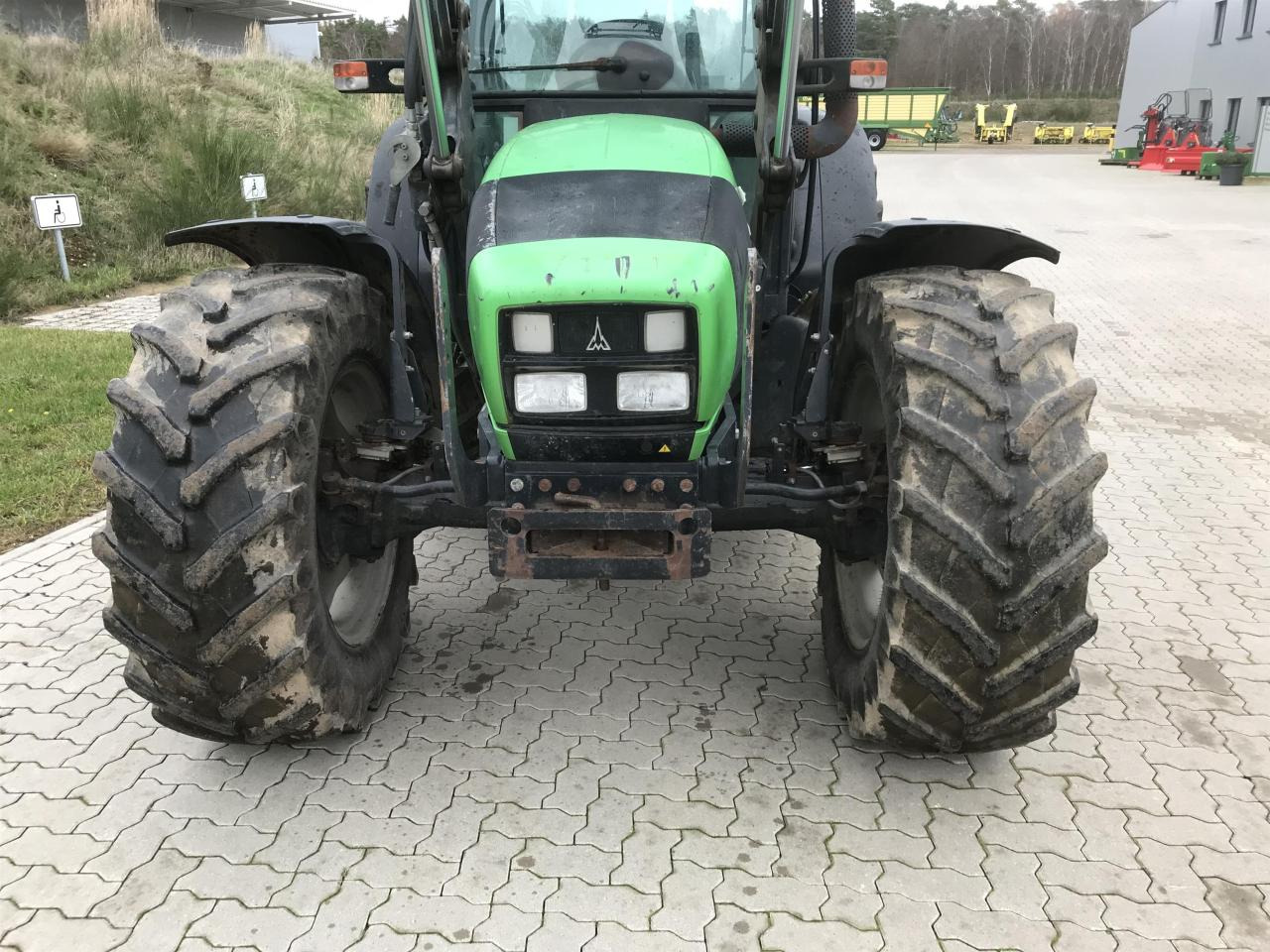 Deutz-Fahr Agrofarm 420 - Tractor: foto 5 Deutz-Fahr Agrofarm 420 - Tractor: foto 5