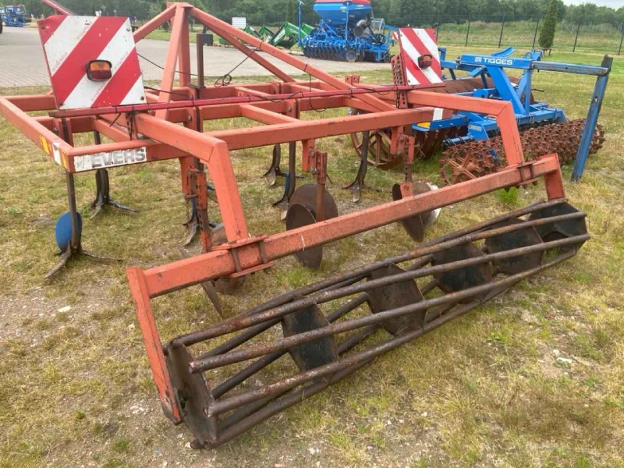Evers Brumby - Cultivador: foto 2 Evers Brumby - Cultivador: foto 2