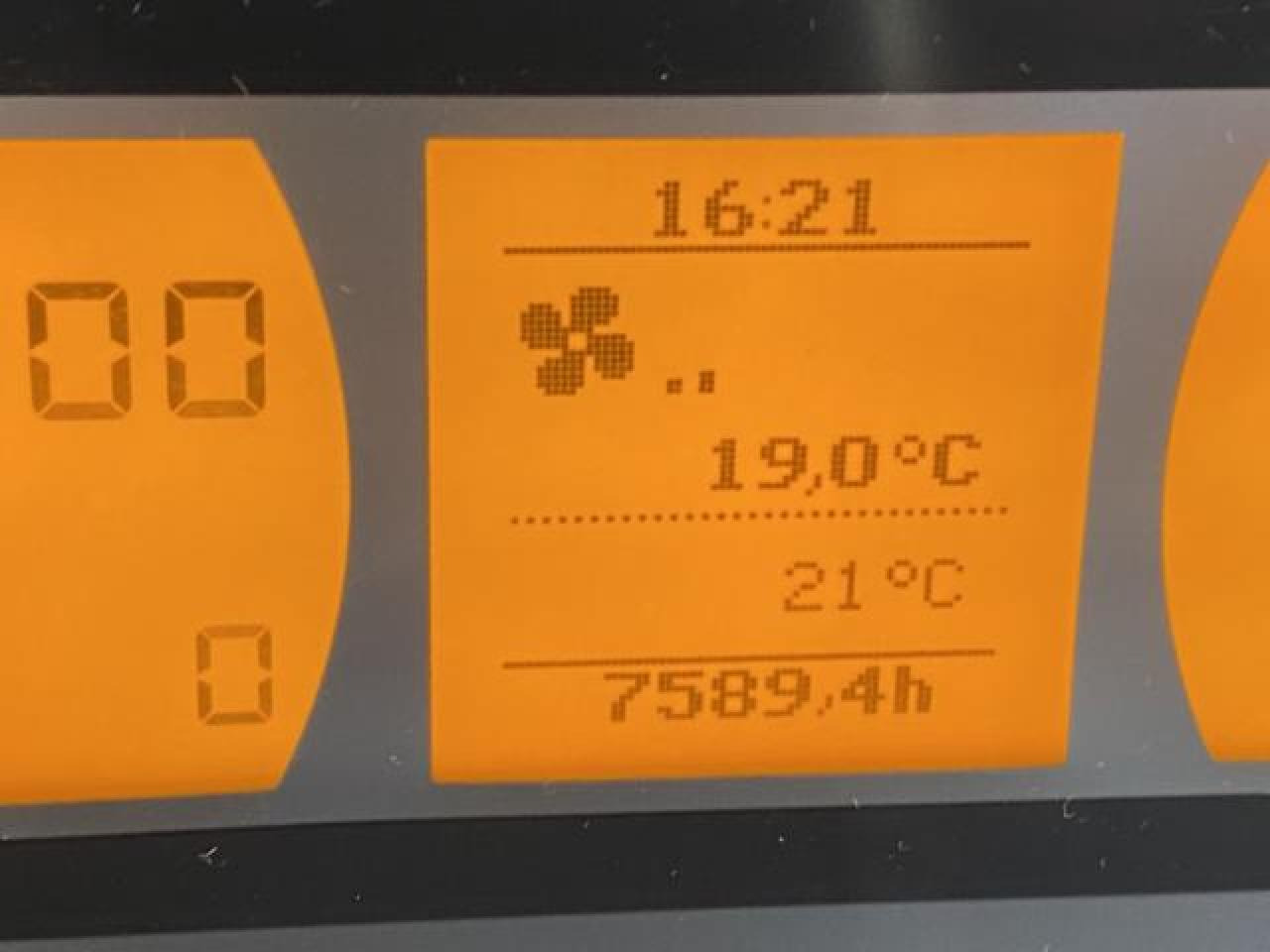 Tractor Fendt 724 Vario S4 Profi: foto 11