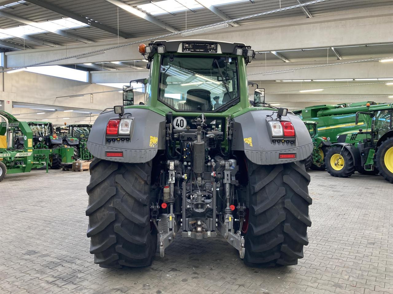 Fendt 933 Vario Profi Plus - Tractor: foto 5 Fendt 933 Vario Profi Plus - Tractor: foto 5