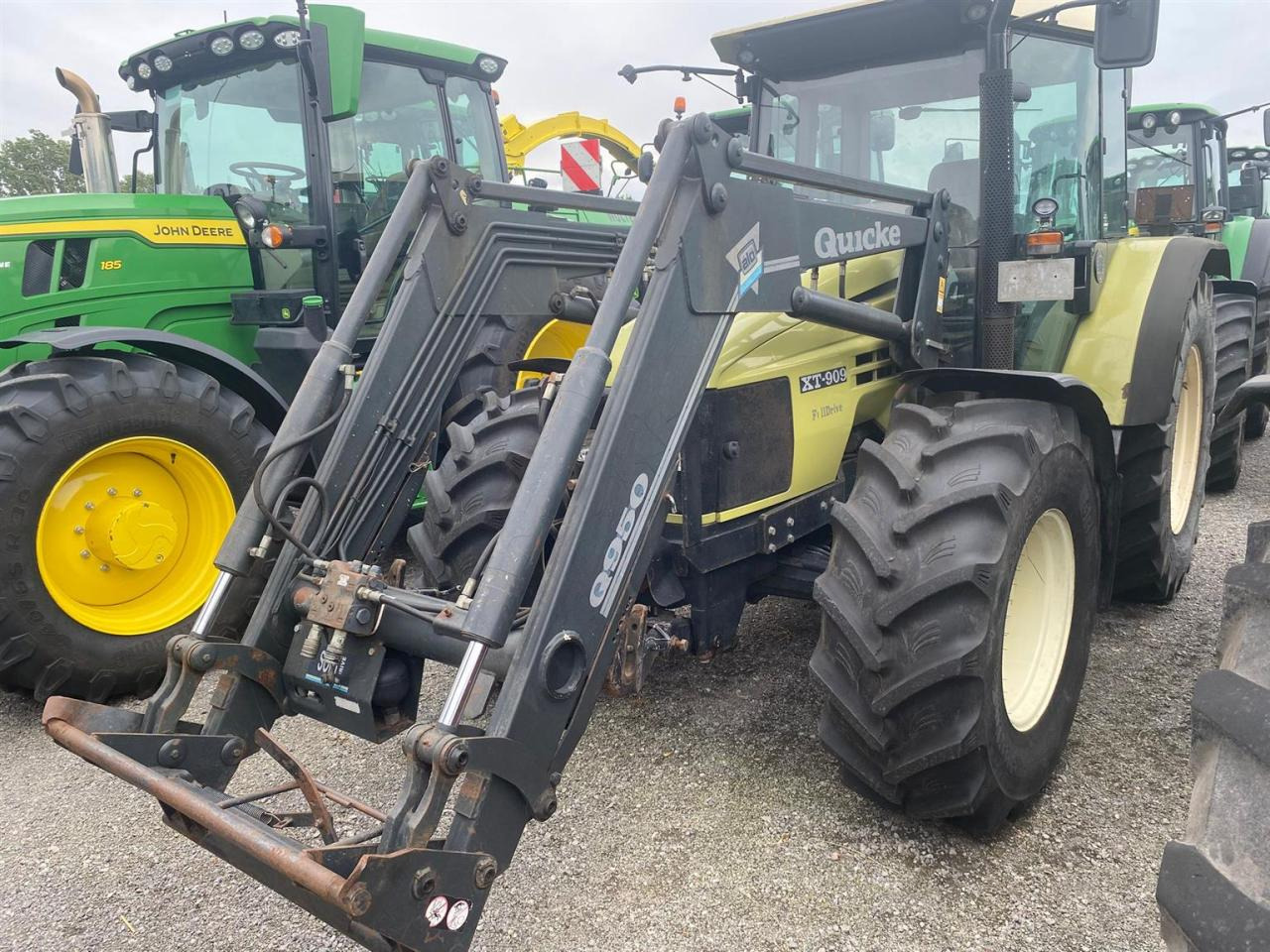 Hürlimann XT 909 - Tractor: foto 4 Hürlimann XT 909 - Tractor: foto 4