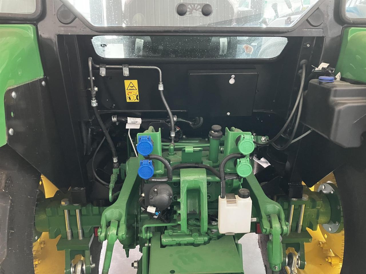 Tractor John Deere 5075E: foto 6 Tractor John Deere 5075E: foto 6