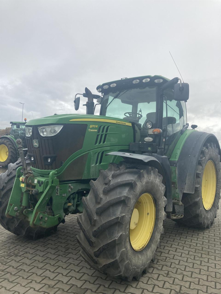 John Deere 6170R - Tractor: foto 1 John Deere 6170R - Tractor: foto 1