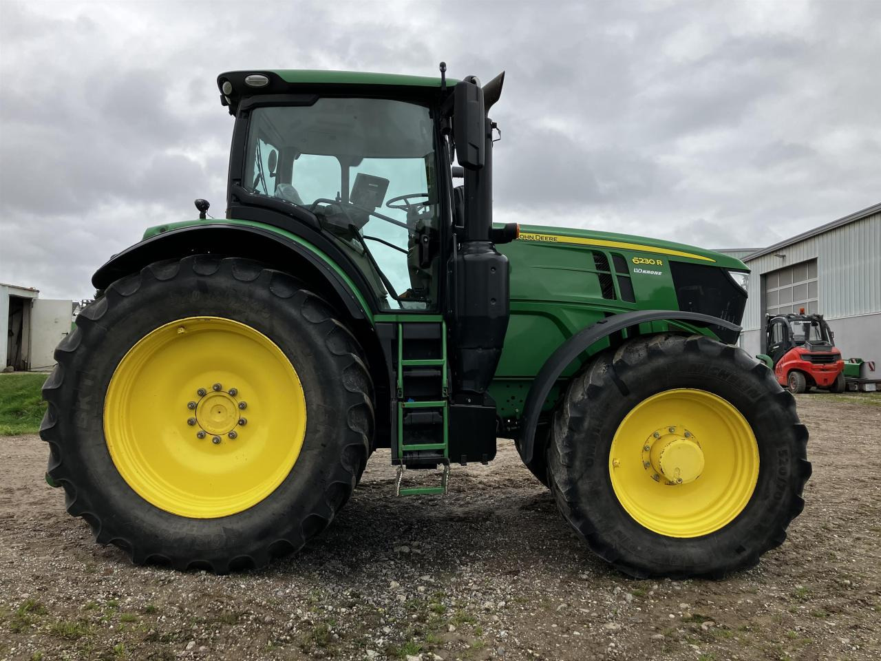 John Deere 6230R - Tractor: foto 2 John Deere 6230R - Tractor: foto 2